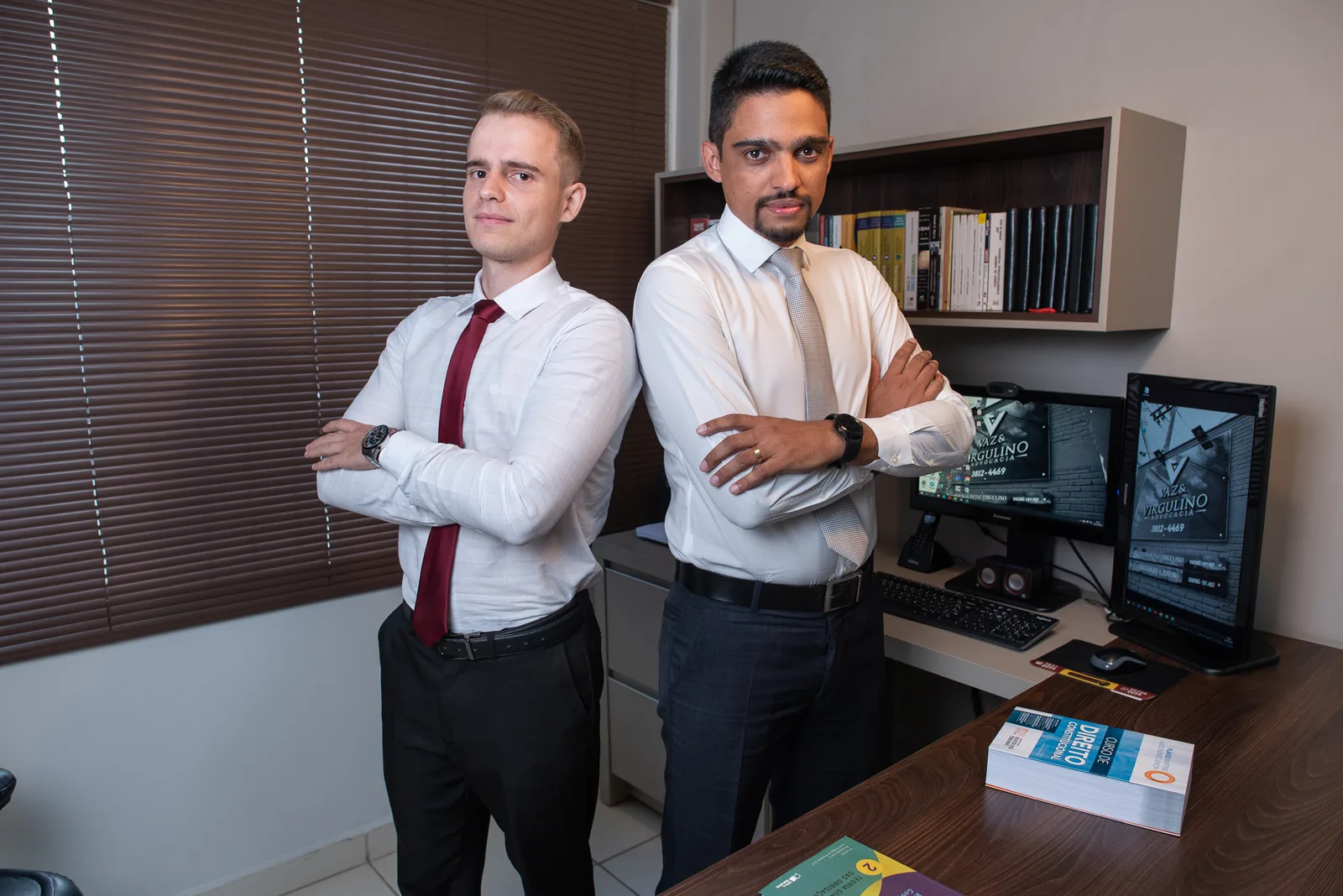 Advogados do Vaz & Virgulino Advocacia no escritório